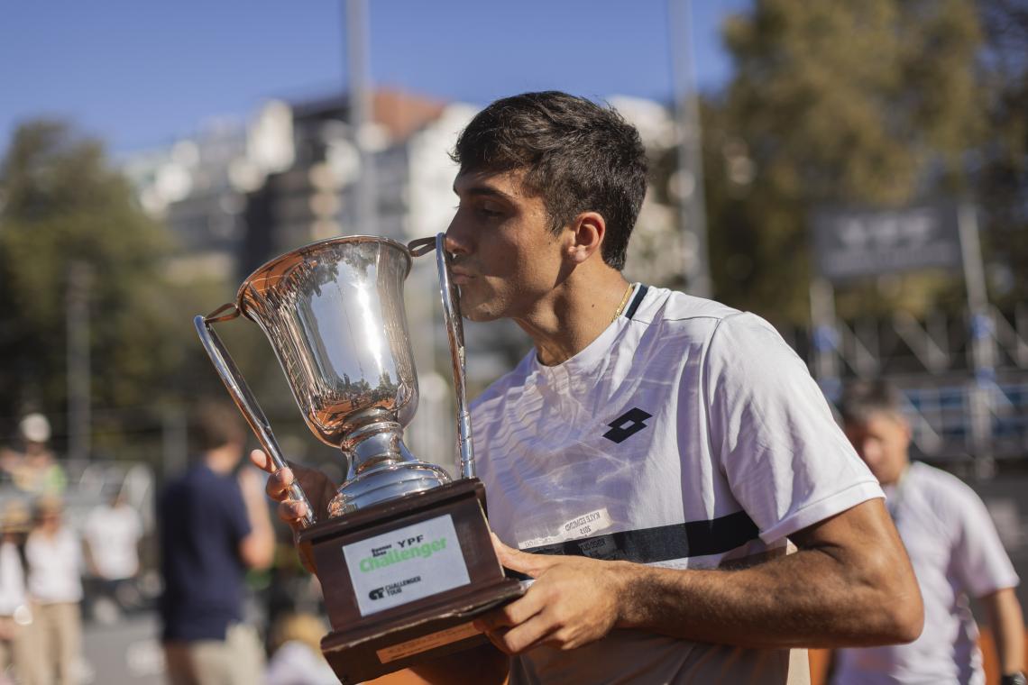 Imagen de Román Burruchaga es el campeón del YPF Buenos Aires Challenger presentado por La Roche-Posay